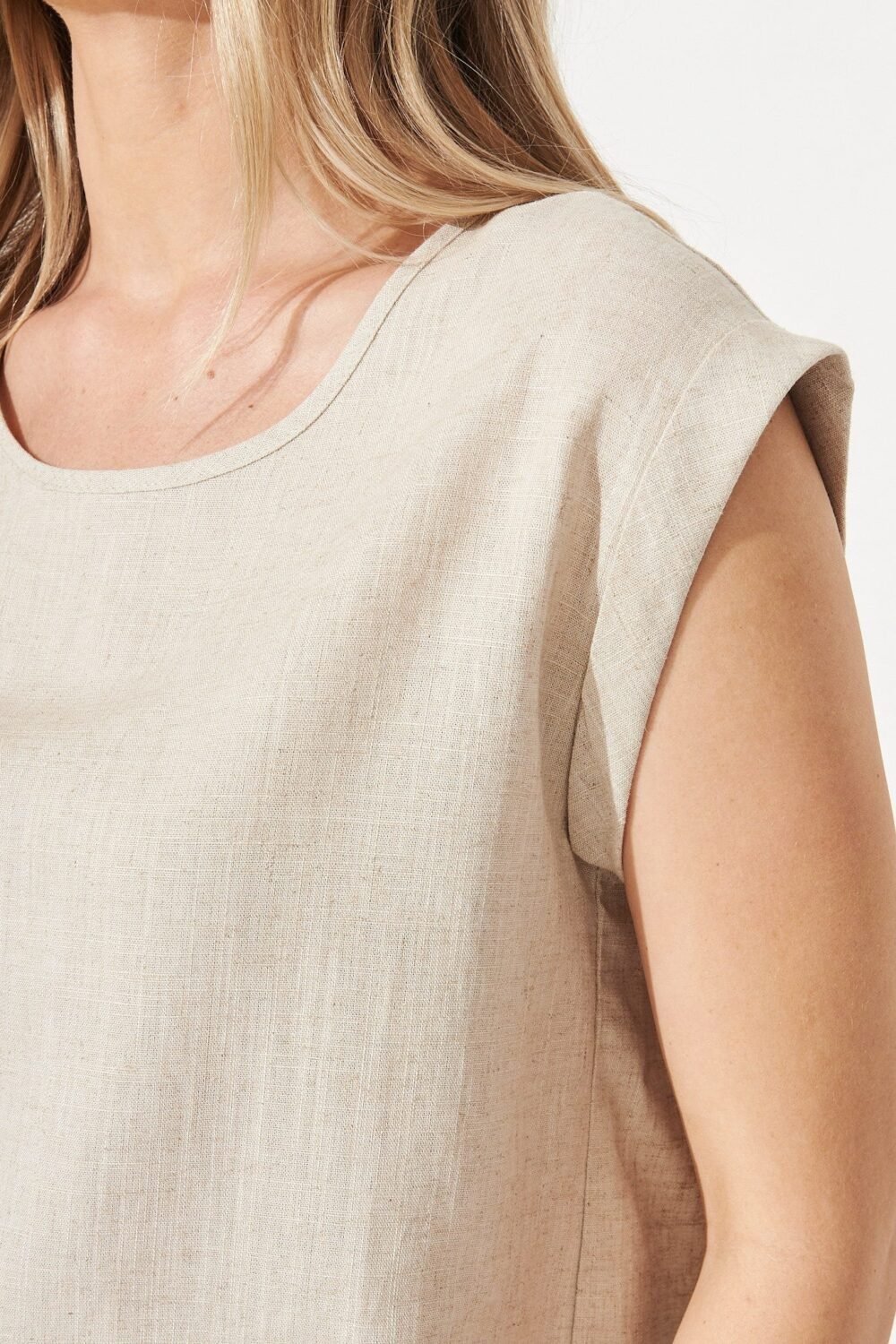 Top In Oatmeal Linen Blend - Image 9