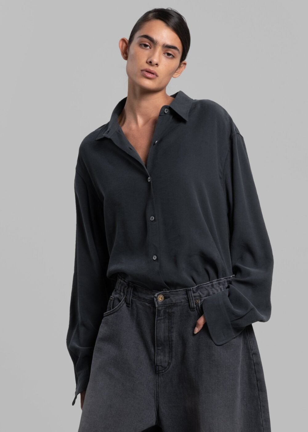 Fluid Shirt - Charcoal
